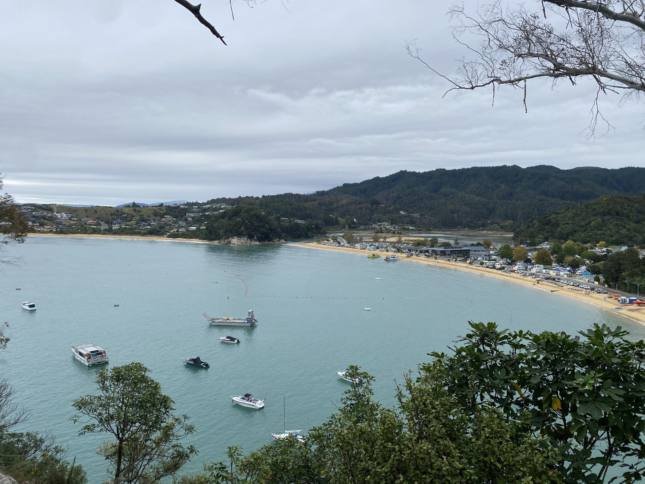 April – Nelson, Kuratau, Freunde